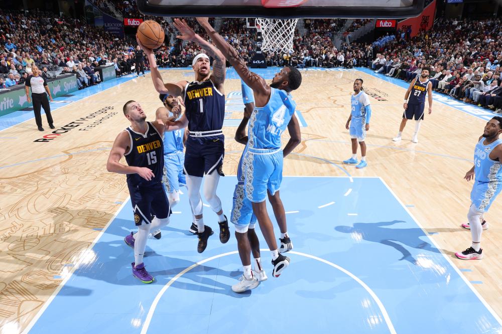 兄弟重聚背 兄弟重聚背